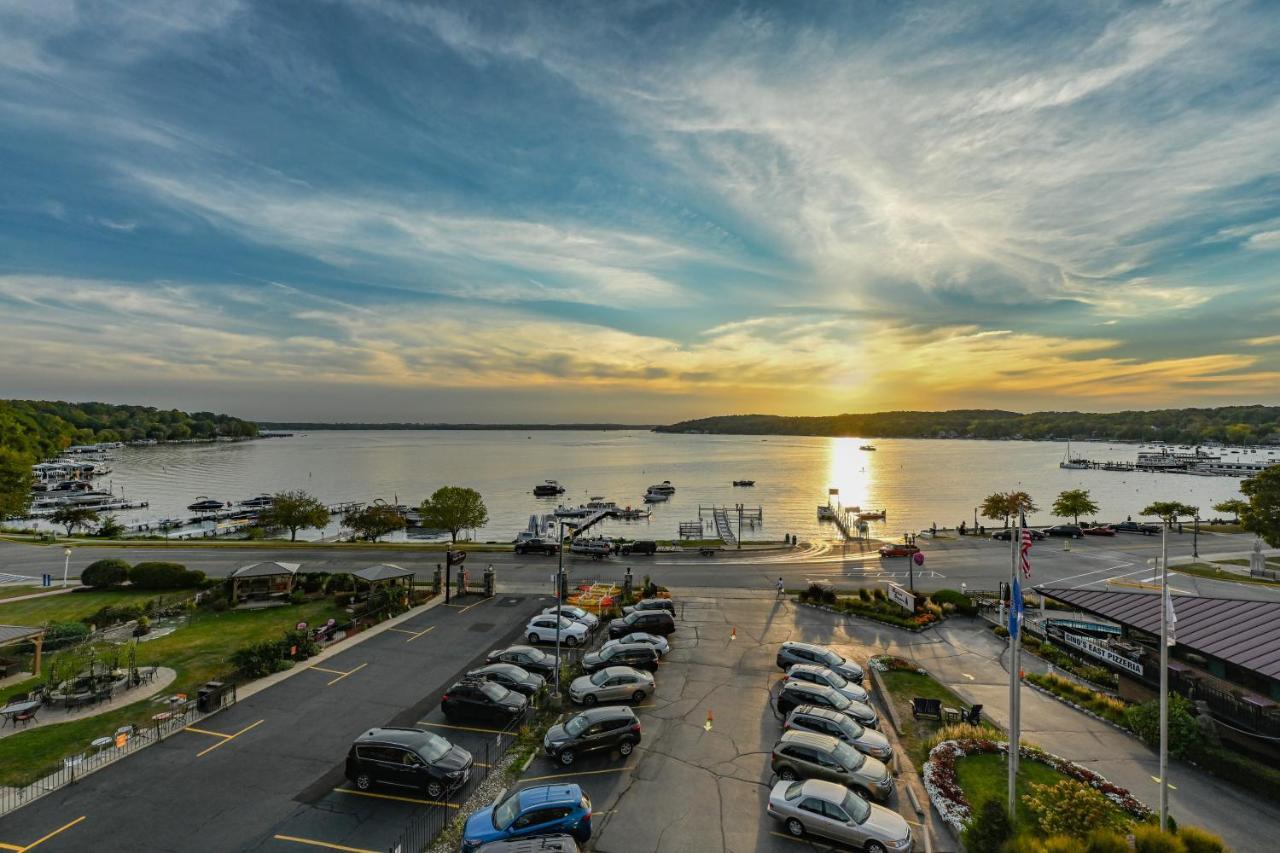 Harbor Shores on Lake Geneva Buitenkant foto