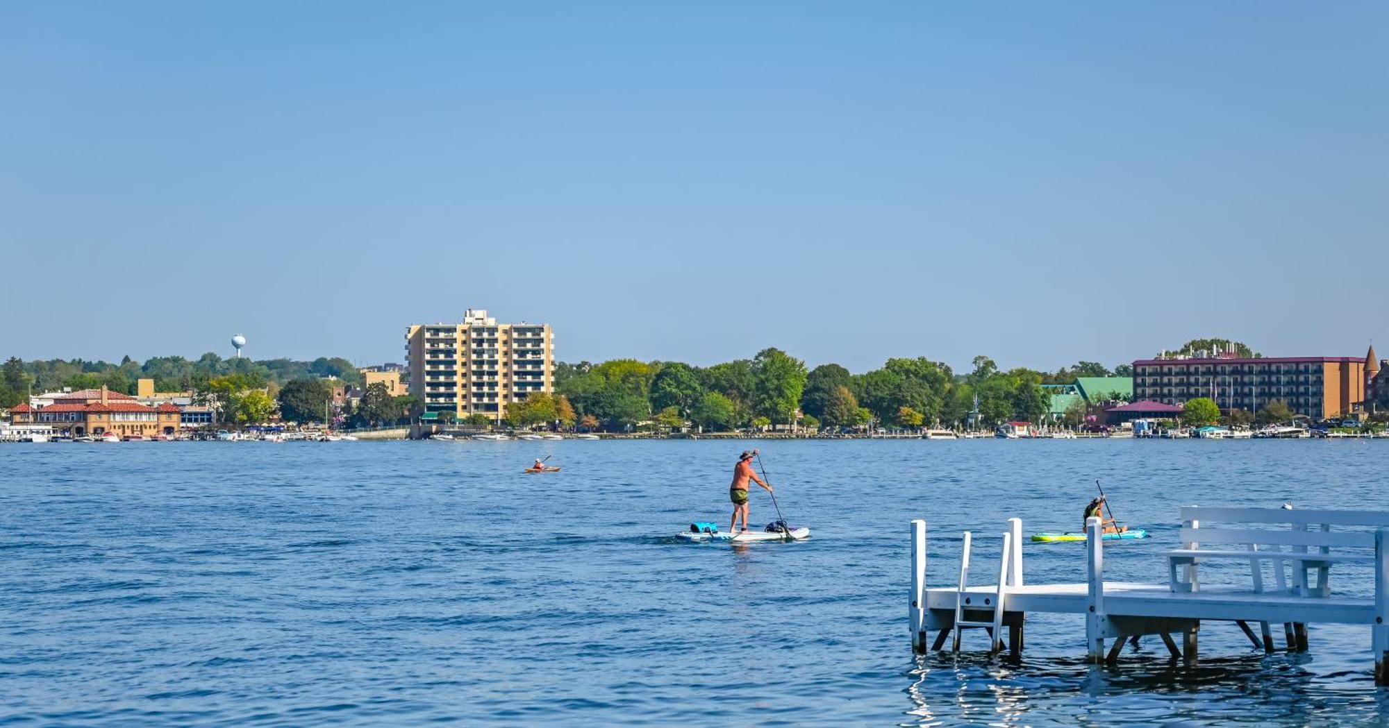 Harbor Shores on Lake Geneva Buitenkant foto