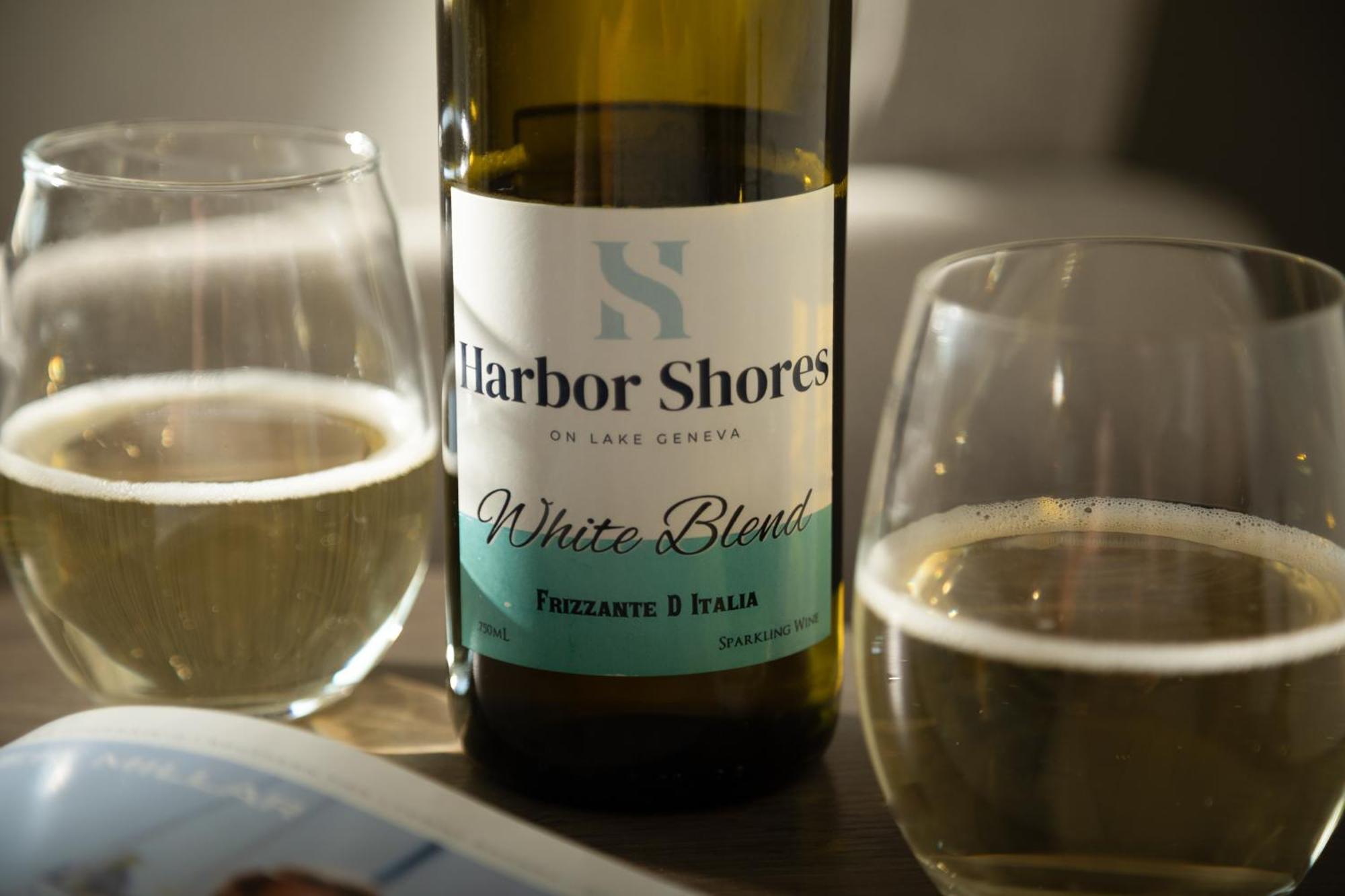 Harbor Shores on Lake Geneva Buitenkant foto